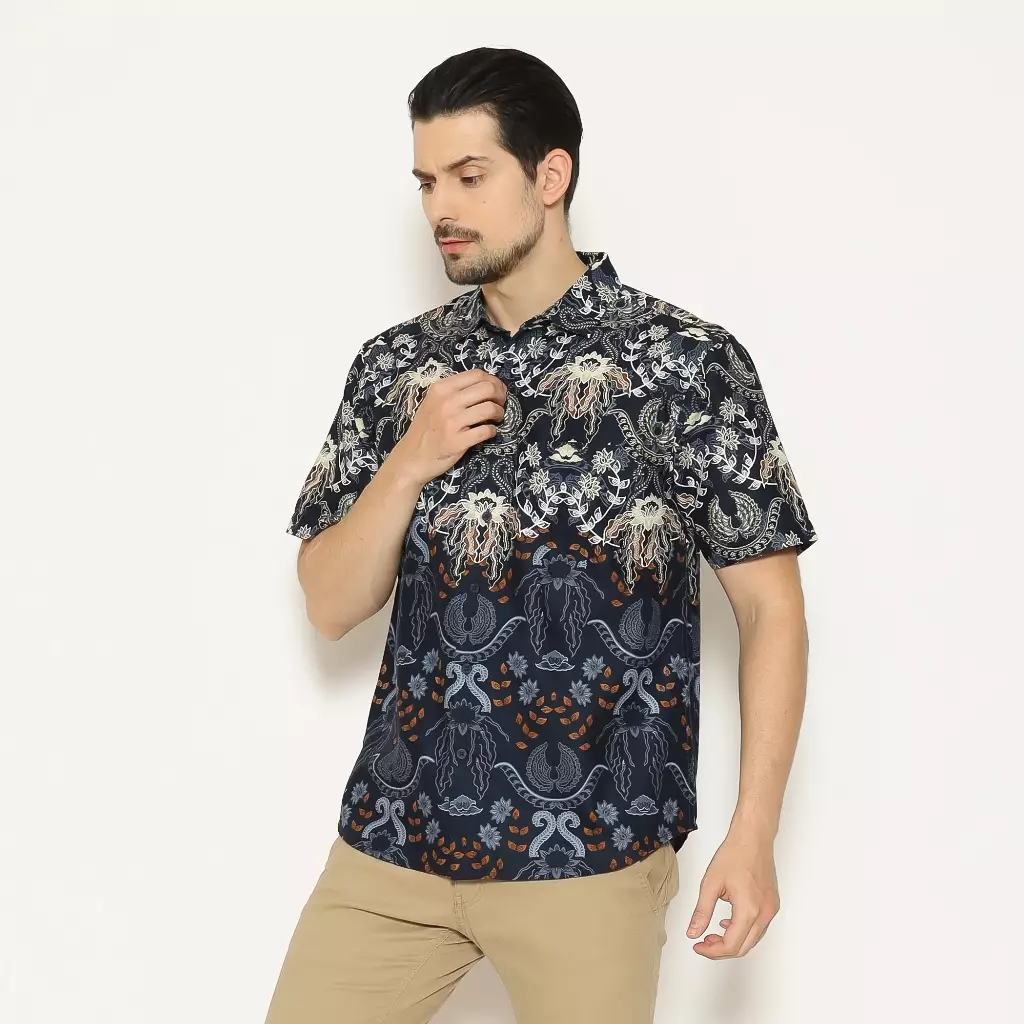 AMK Kemeja Batik Pria Lengan Pendek SHB Bria S/S Navy Blue