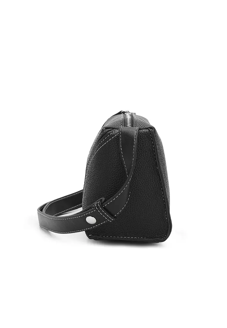 Women's Sling Bag / Crossbody Bag - Black