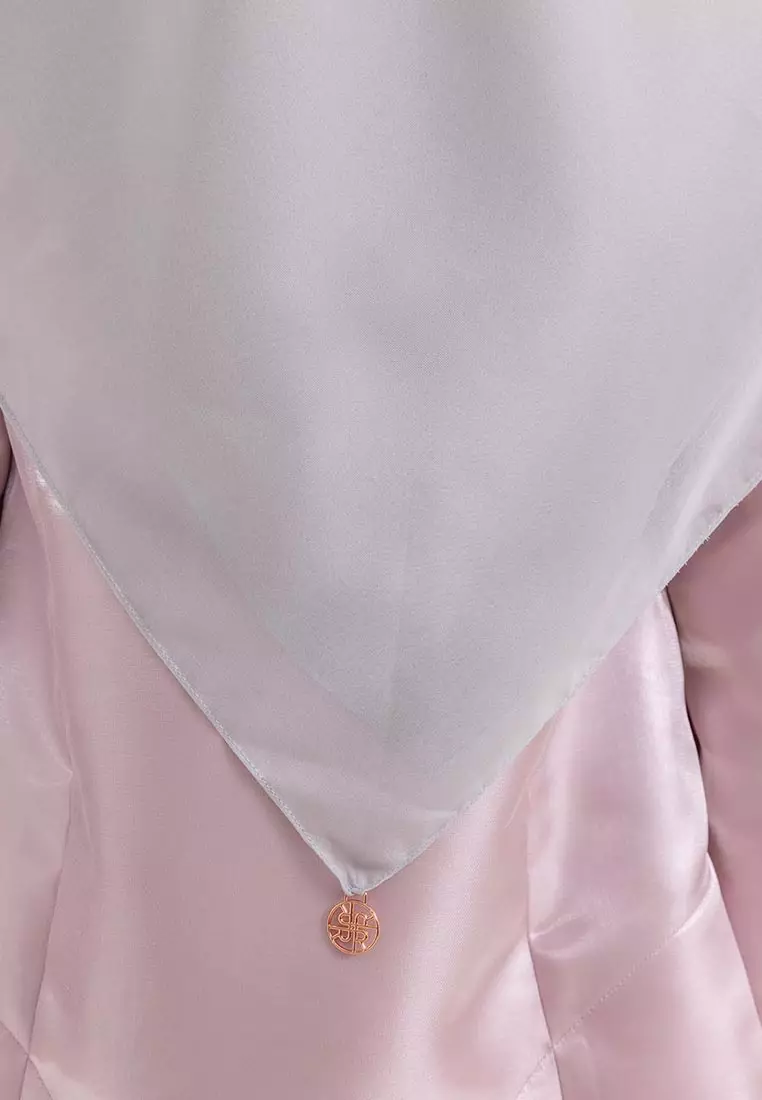 Ria Miranda Light Grey Rarina Scarf