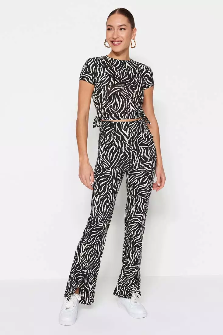 Zebra Print Slit Detailed High Waist Straight Knitted Pants