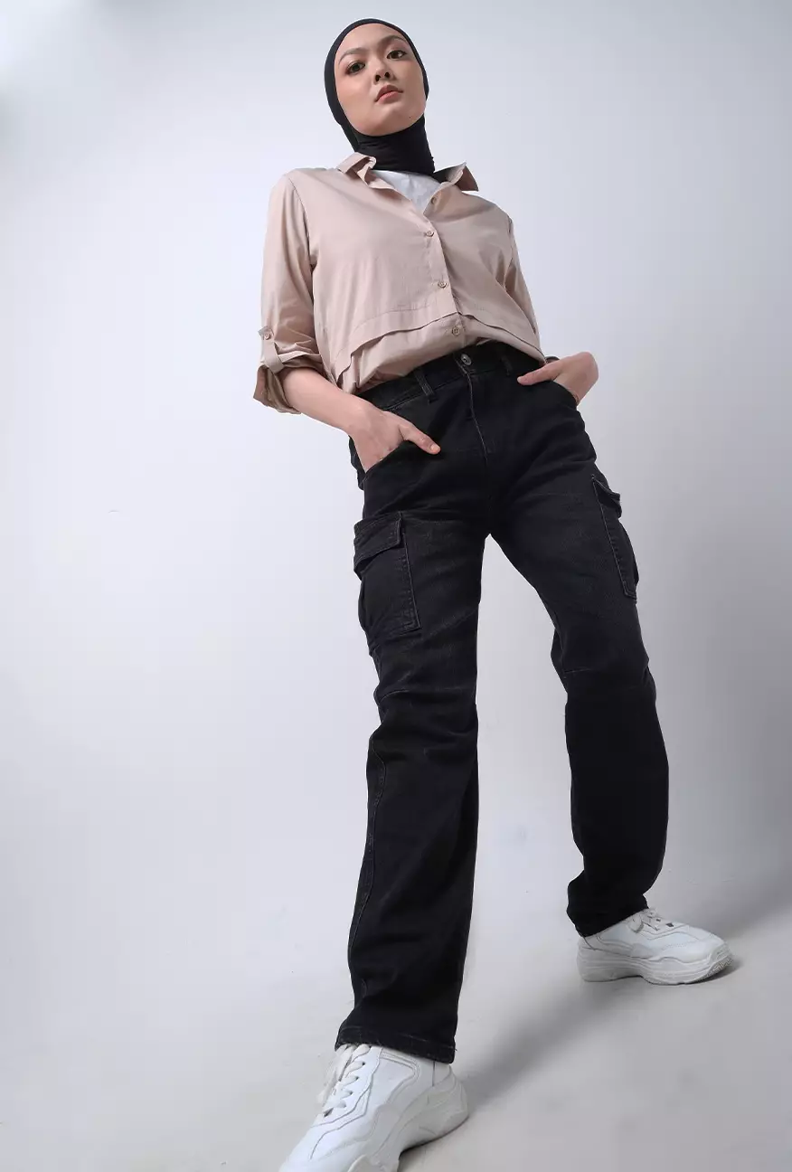 Celana Wanita Jeans Cargo Belva Dark Grey