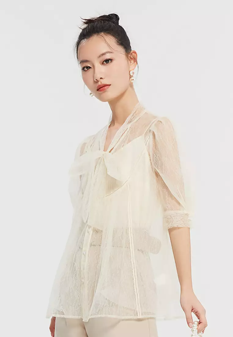 Laced Pleated Blouse with Front Ribbon