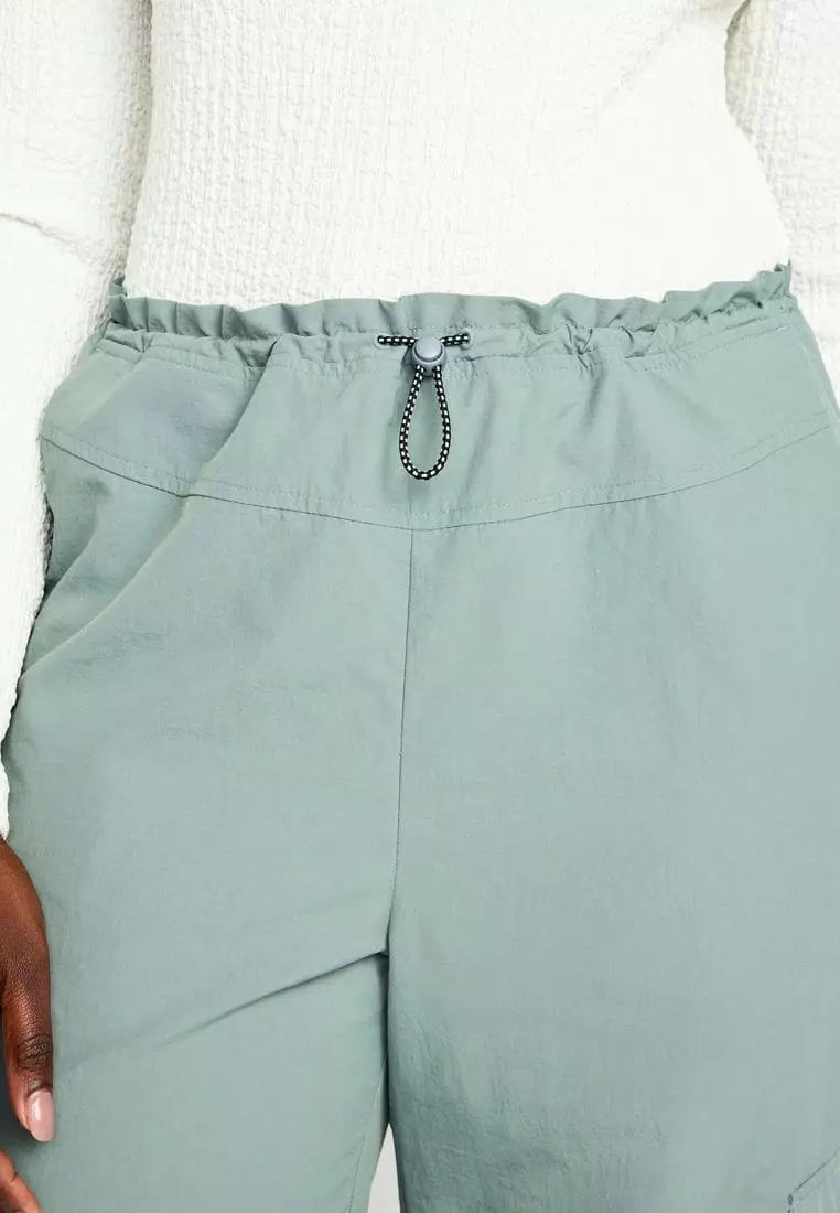 Mid-Rise Cargo Performance Pants for Women