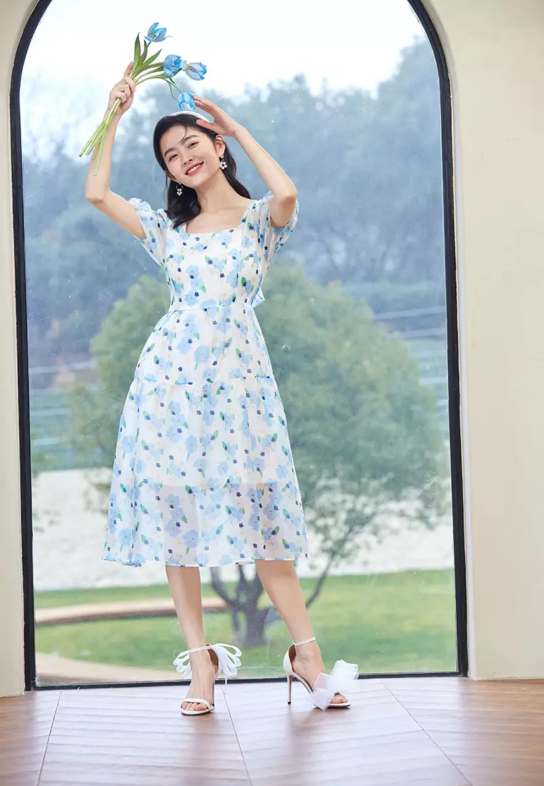 Short Puff Sleeve Square Neck Floral Midi Dress