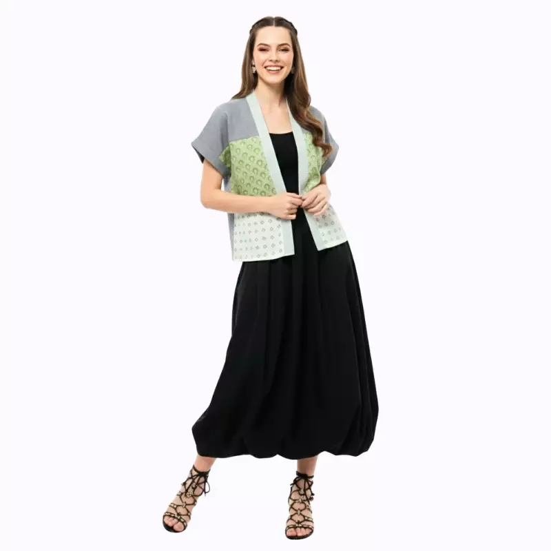 Blazer Batik Wanita - Atasan Batik - Bhatara Batik Mikata - Outer Batik Modern Lengan Pendek
