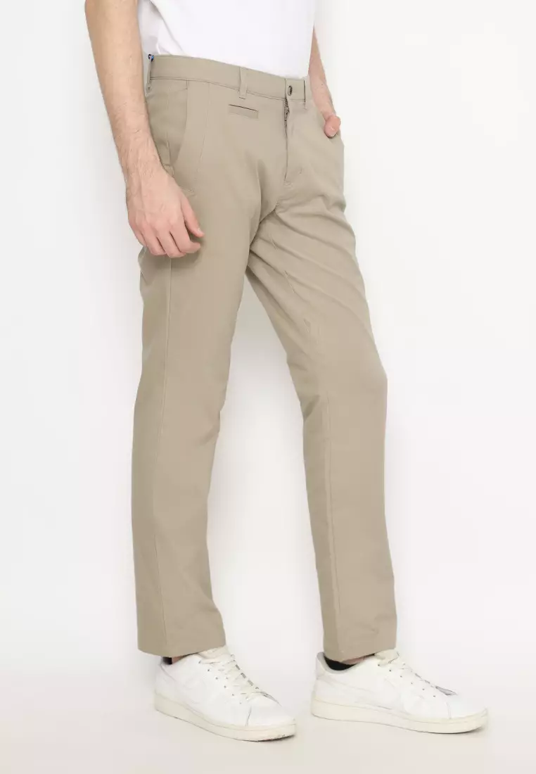 Jack Nicklaus Bridgeston Celana Panjang Pria Slim Fit Camel