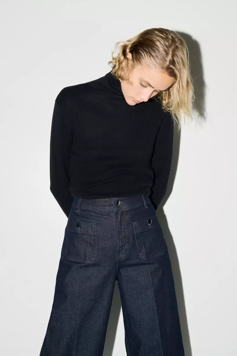 Wide High Ankle Jeans