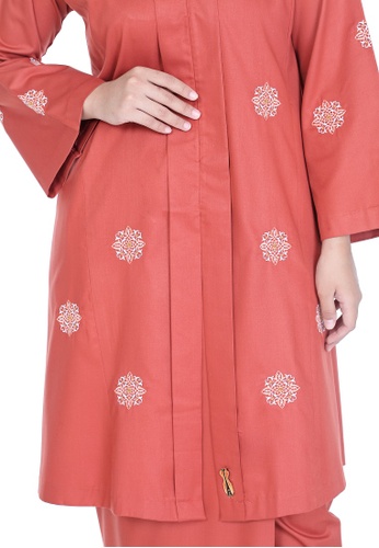 Buy Zara Kebaya Riau Sulam Melur from Rumah Kebaya Bangsar in Orange at Zalora