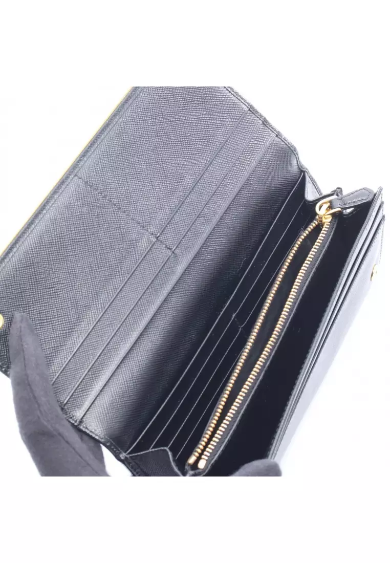 Pre-Loved Prada Bi-fold Long Wallet Saffiano leather black