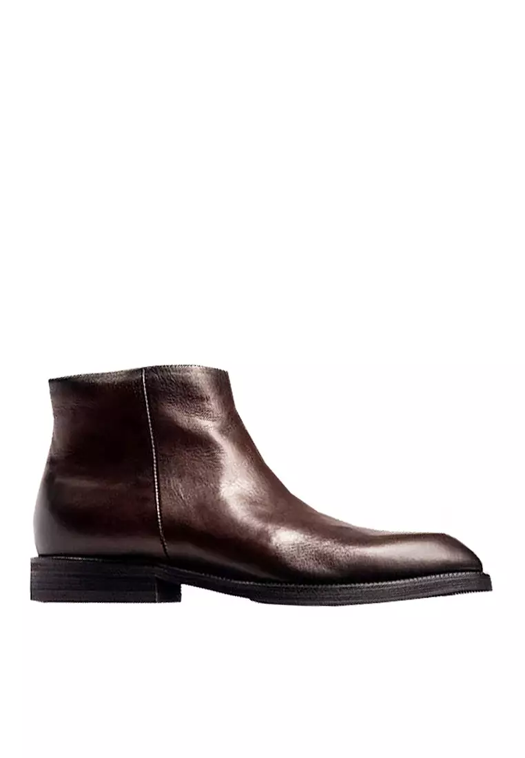 Discount on Twenty Eight Shoes  shoes - SKU: VANSA Simple Top Layer Cowhide Martin Boots VSM-B2101990