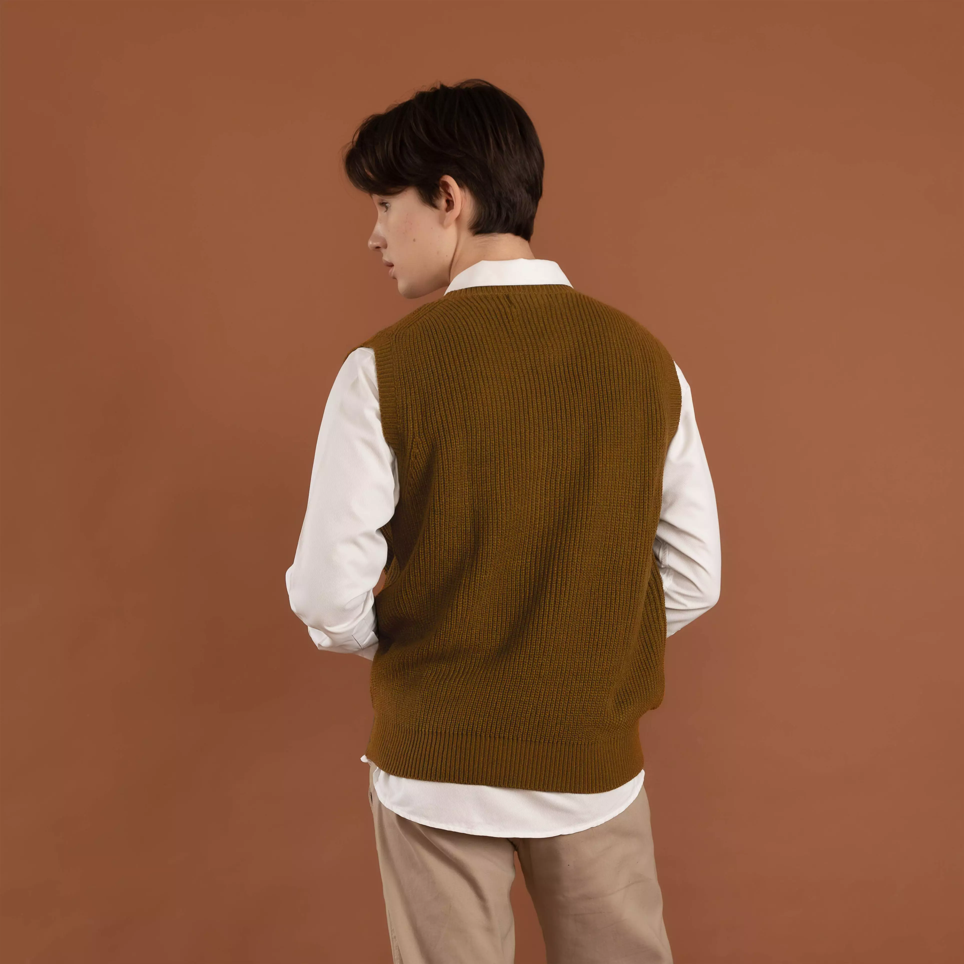 Kale Fenchy Dark Brown / Vest atau Rompi Pria premium berbahan dasar acrylic wool