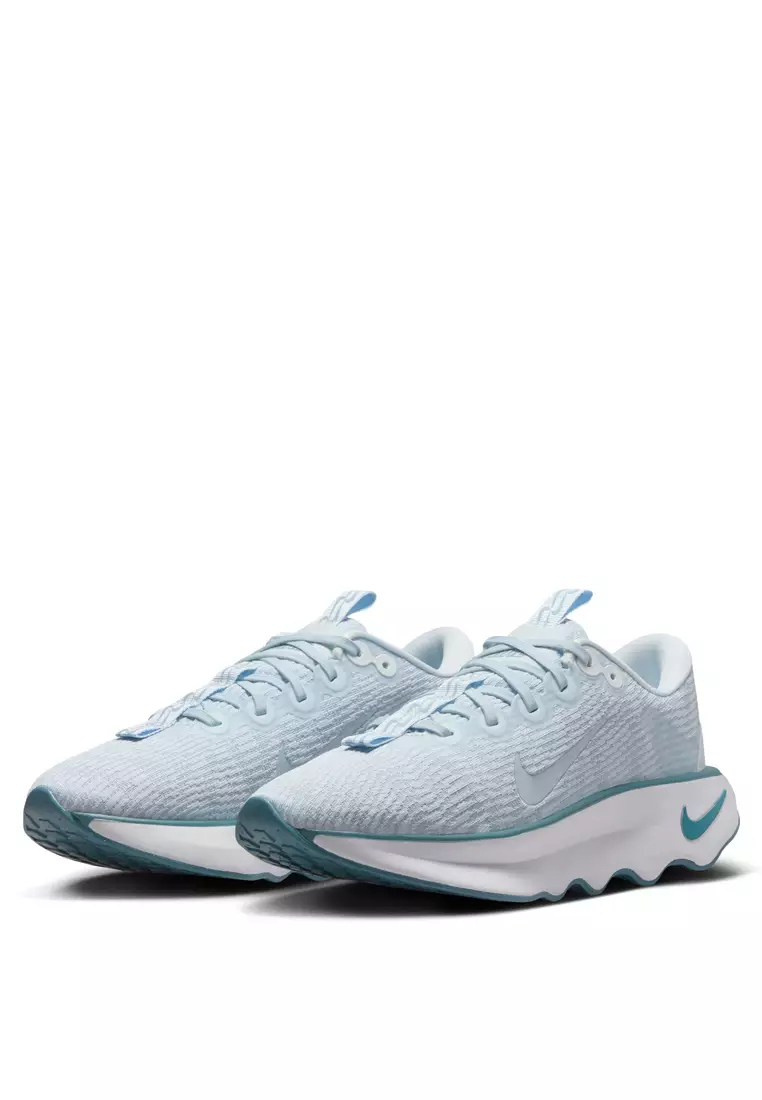 Motiva Walking Shoes