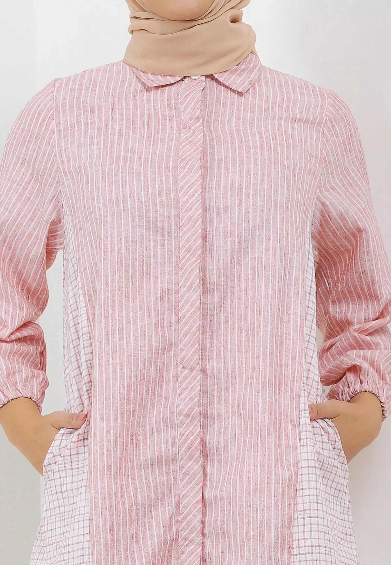 MFMW Mahlini Midi Dress Red Motif Salur