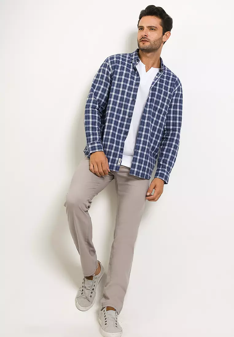 TRIPLE Celana Panjang Chinos Regular Slim (261 858)