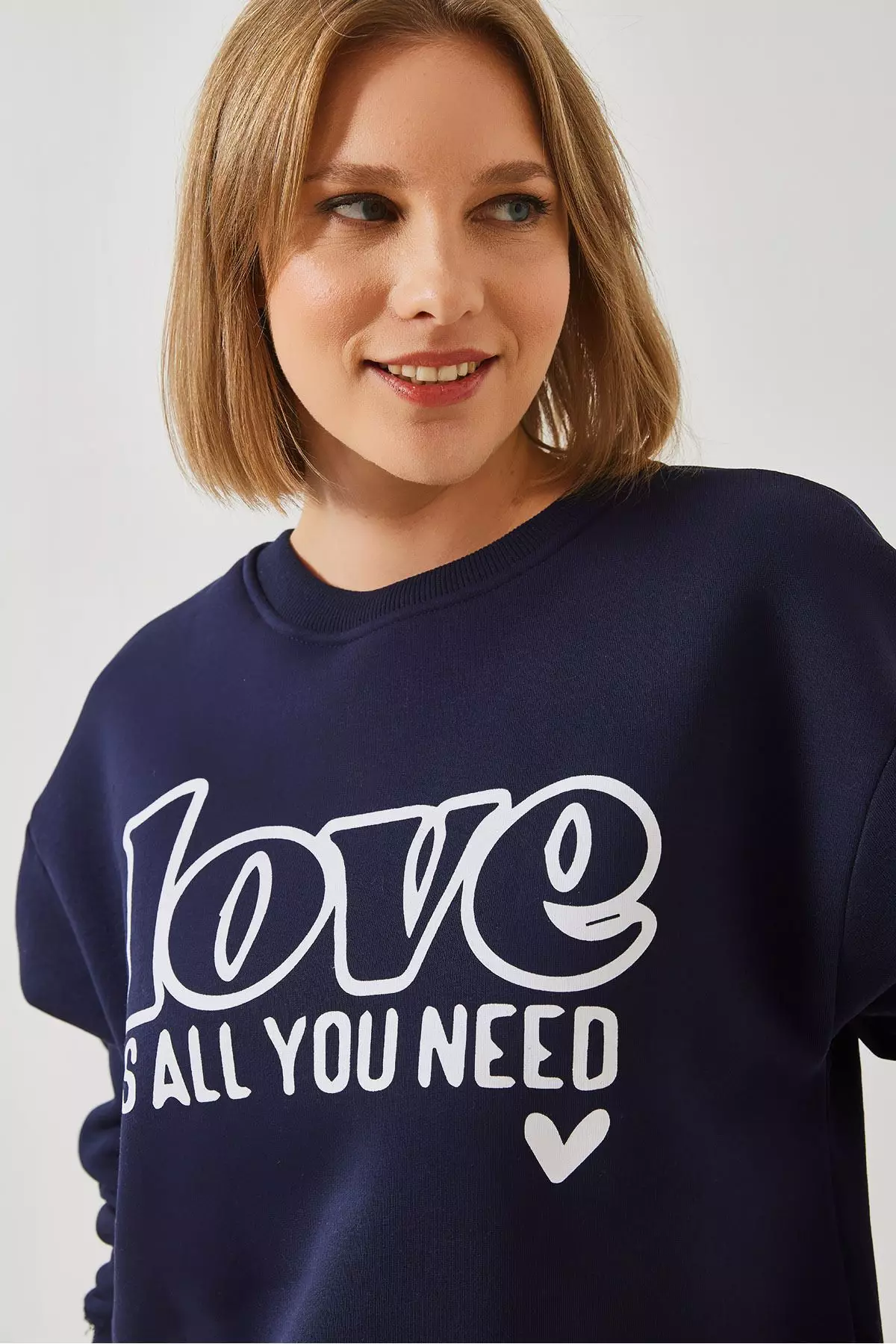 Women's Loose Cut Round Neck Sweatshirt Mbhs022 60601022