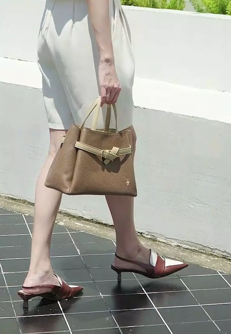 Women's Top Handle Bag / Sling Bag / Crossbody Bag / Shoulder Bag (Tas Tangan Wanita / Tas Selempang Wanita / Tas Bahu Wanita) - Cokelat