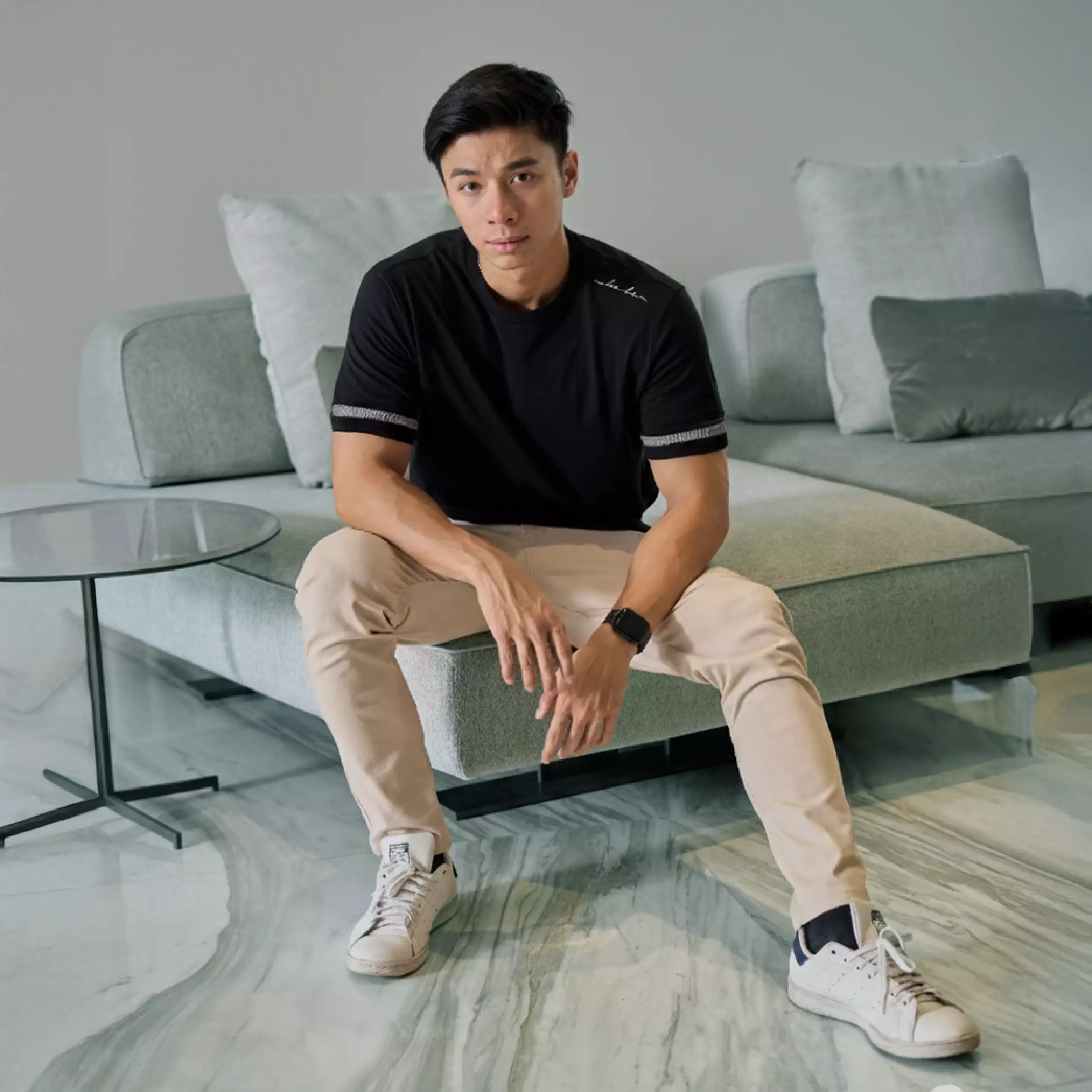 Kale T-shirt Denzel Black Men Casual Kaos Pendek Hitam Atasan Pria Original