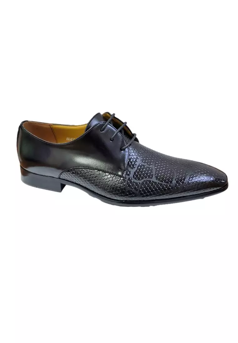 Gold hotsell dressing shoes