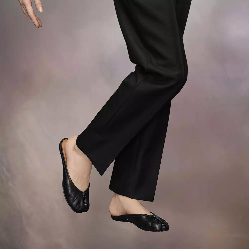 Jual Maison Margiela Tabi Split-toe Ballerina Mules Black Original