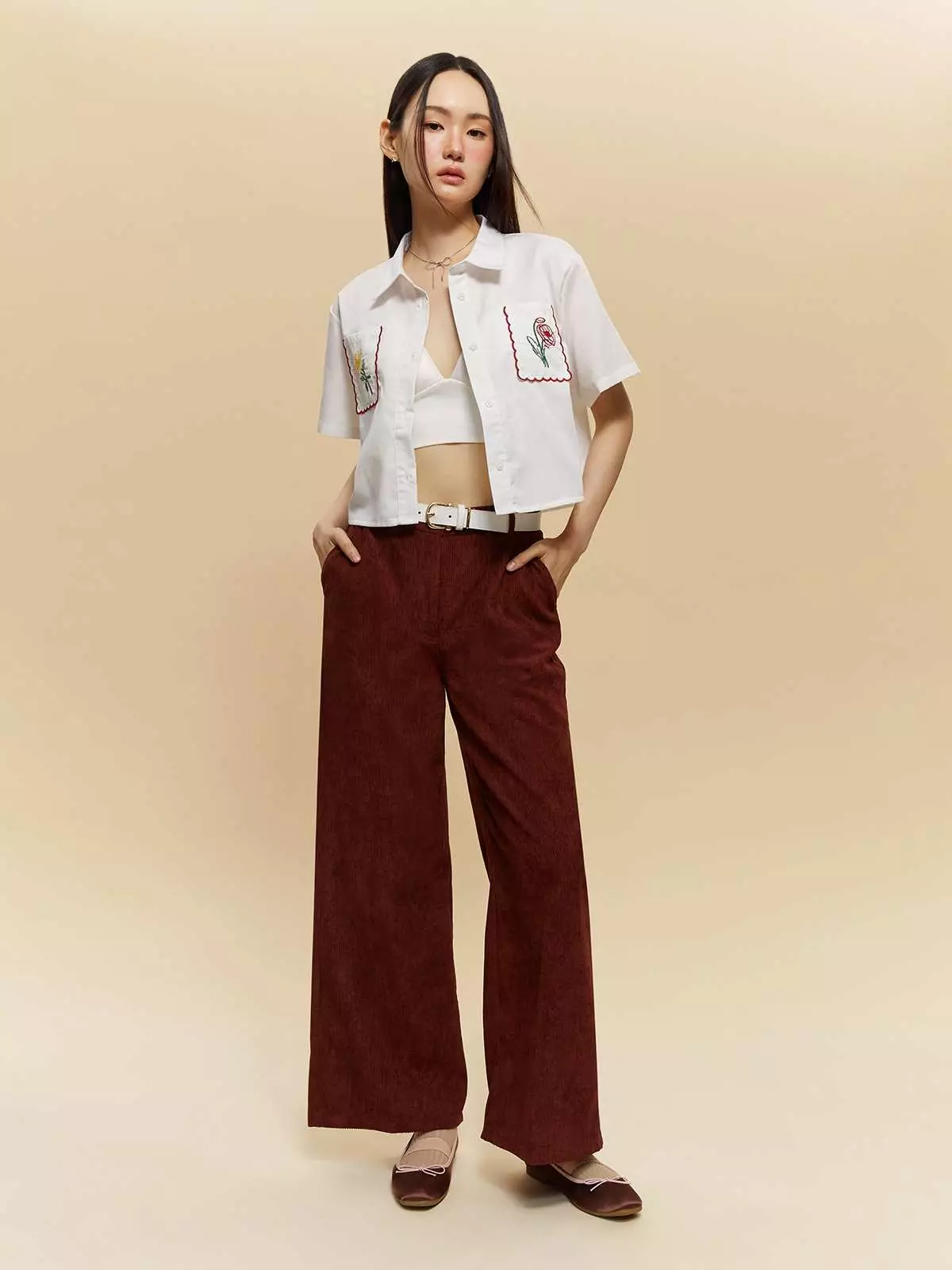 Flower Embroidered Pocket Detail Cropped Shirt - White