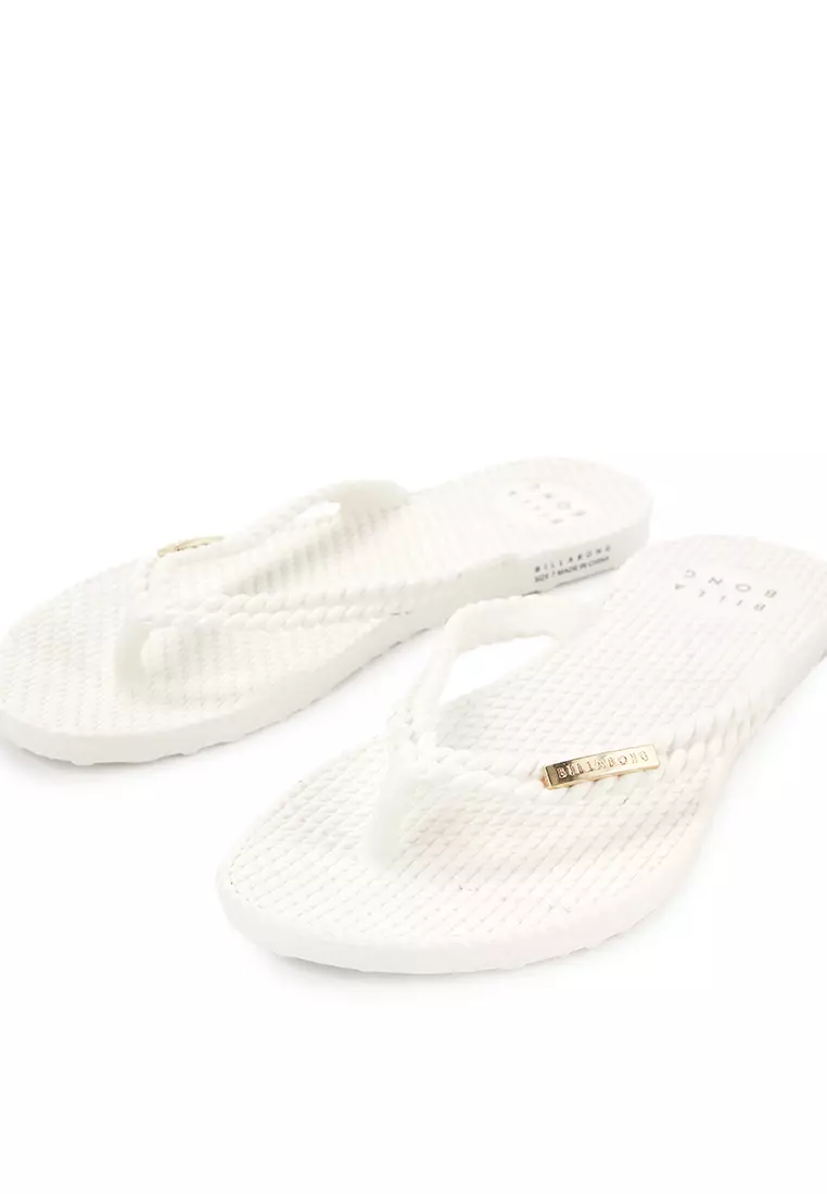 Kick Back Thong - Solid