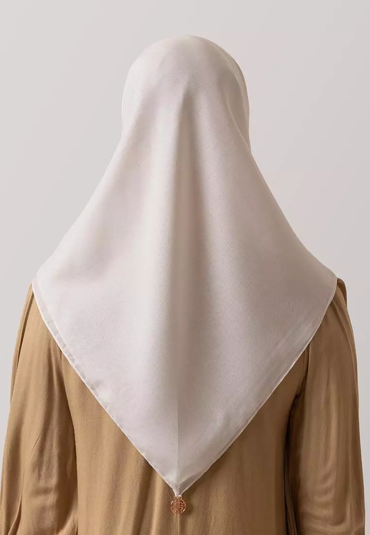 Ria Miranda Cannoli Cream Rarina Scarf