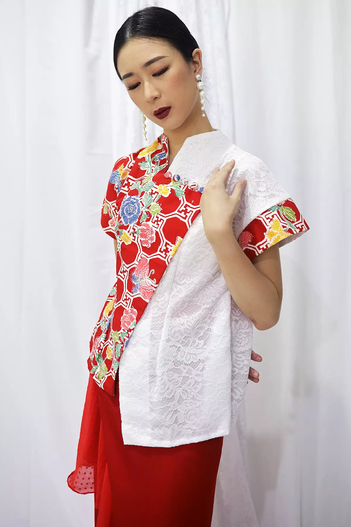 Serodja Encim Kawung Merah Kebaya Janggan Batik