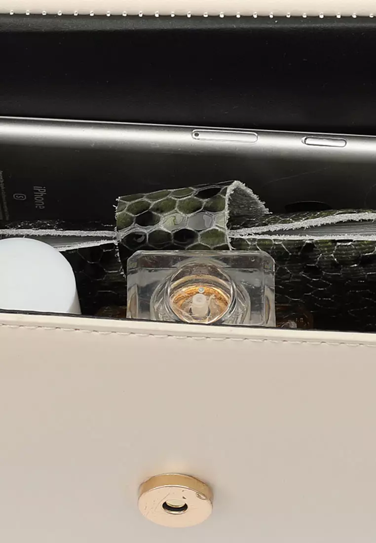 Women's Chain Shoulder Bag / Sling Bag / Crossbody Bag - Beige