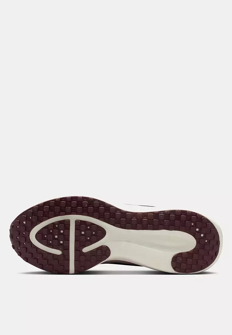 Revolution 8 SE Road Running Shoes