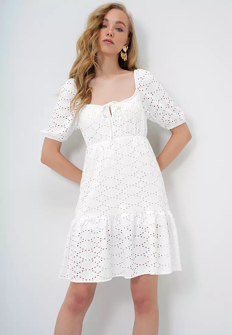 Balloon Sleeve Guipure Mini Dress