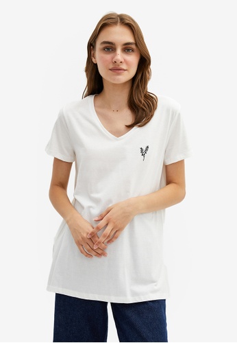 LC Waikiki white V-Neck Embroidery Short Sleeves T-Shirt CE0CFAA27E894BGS_1