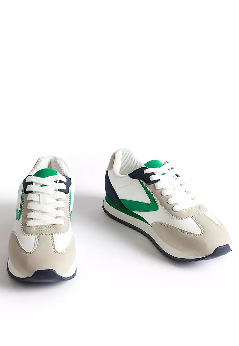 Side Detail Trainers