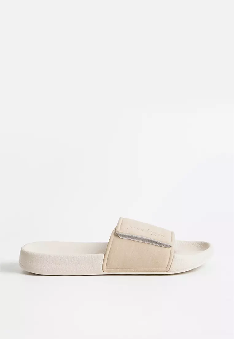 Discount on Penshoppe  shoes - SKU: Textured PU Leather With Branding