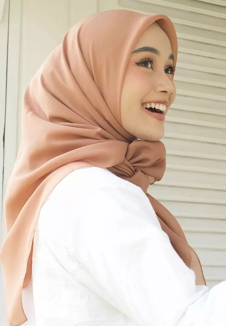 Polly Cotton (Hijab Segiempat Bella Square) Wheat