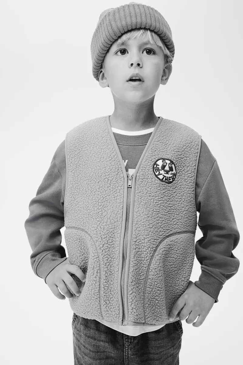 Appliquéd pile gilet