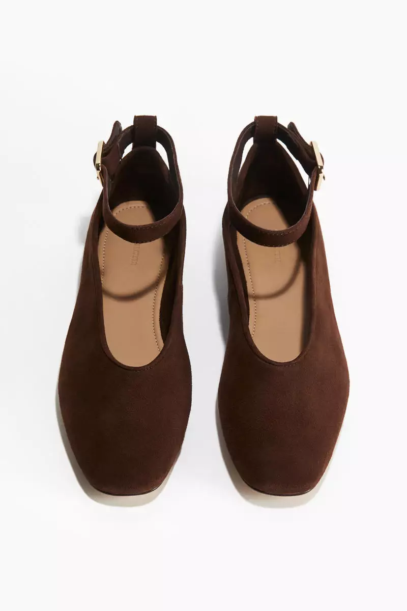 Leather ballet pumps