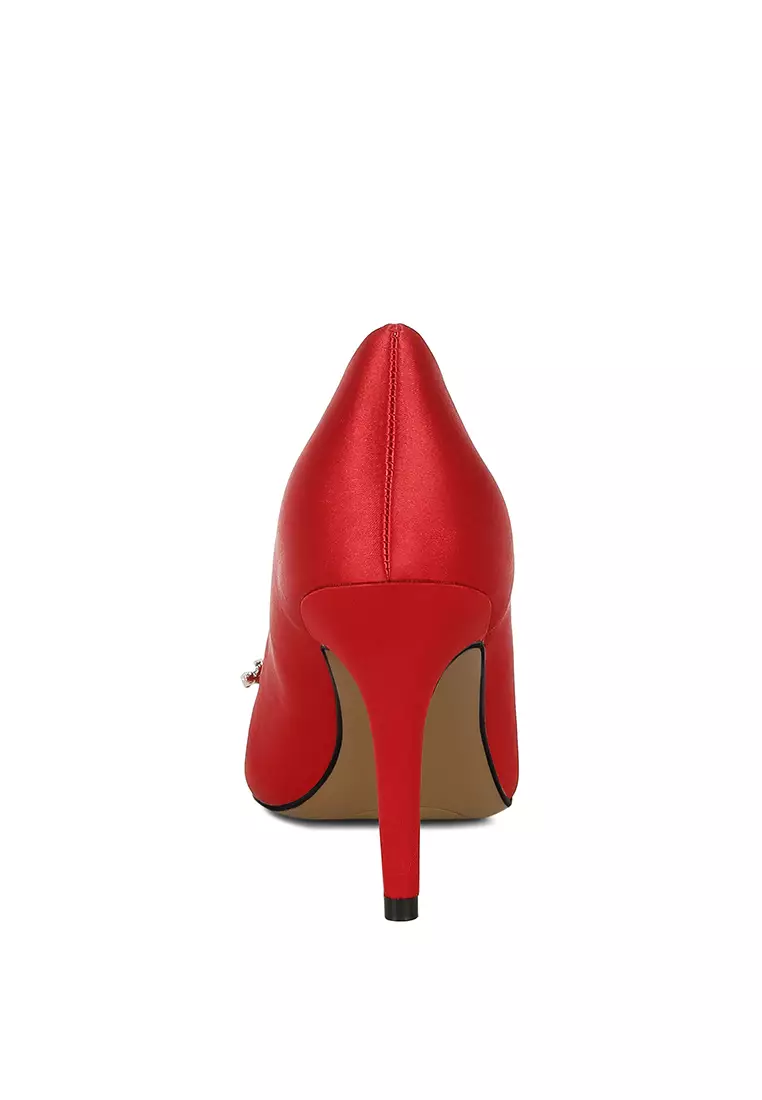Diamante Brooch Detail Satin Pumps In Red