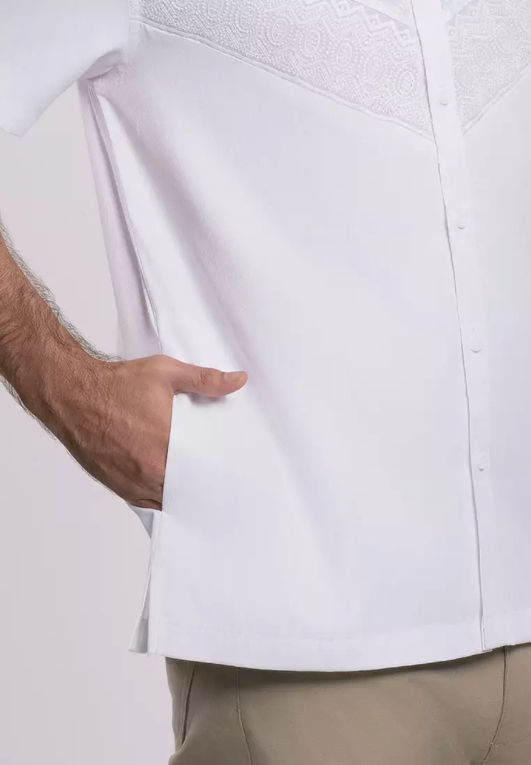 MOC Kemeja Koko Lengan Pendek Pria Khatab - White