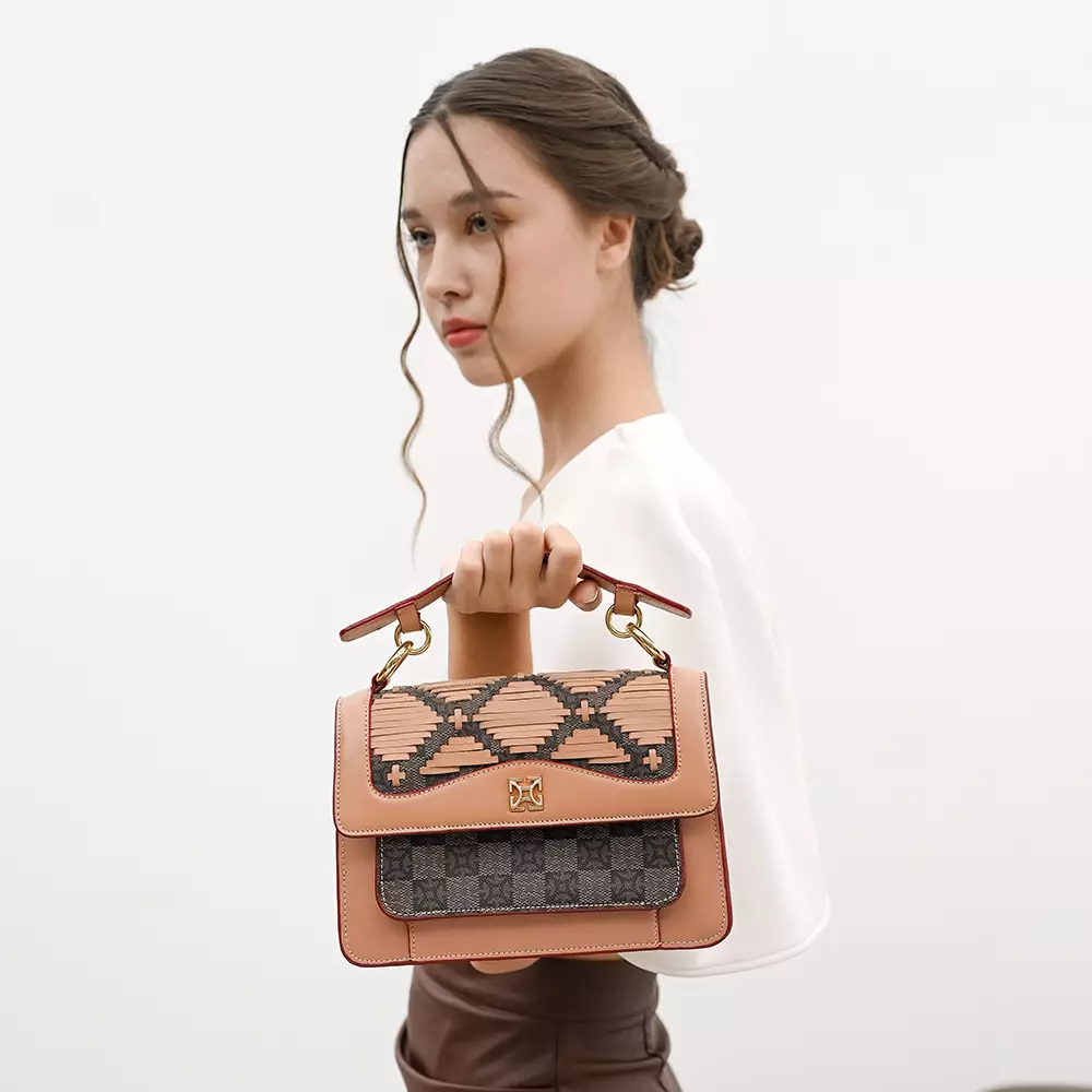 Gg Zenica Flap Crossbody