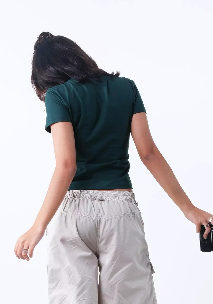 Kaos Wanita Baby Tee Moly Green