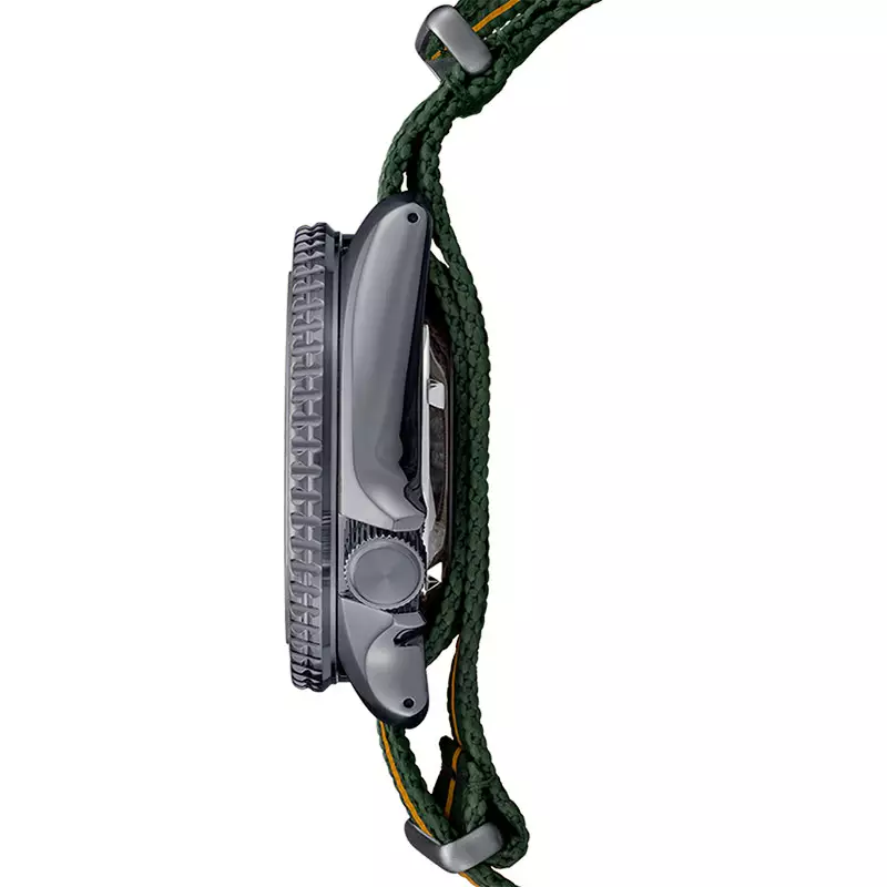 Jam Tangan Pria Seiko 5 Sports SRPF73K1 Naruto & Boruto Rock Lee Model Dual Tone Nylon Strap Limited Edition