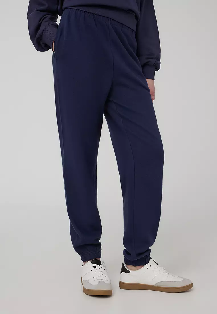 Woman Full-Length Gym Pants