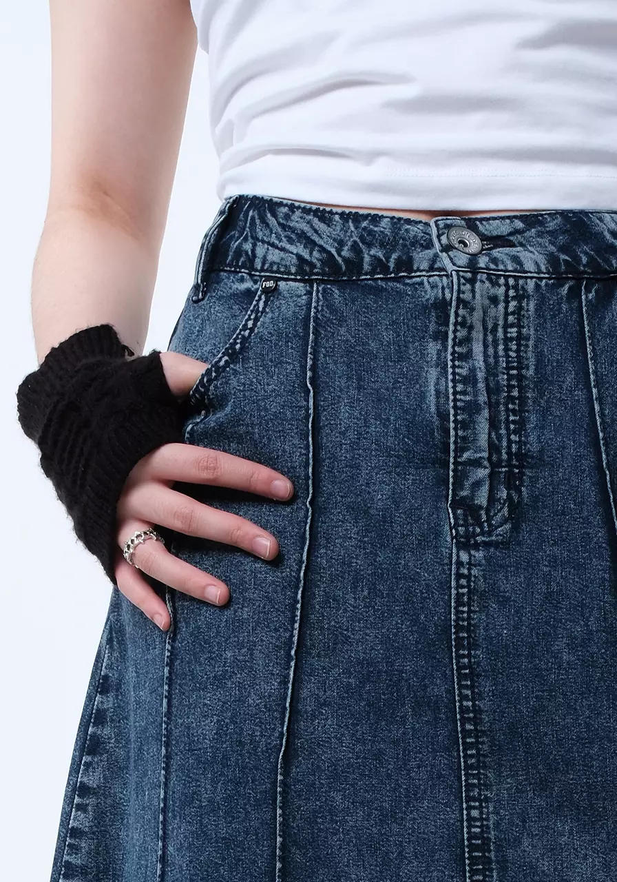 Rok Wanita Carisa Medium Blue