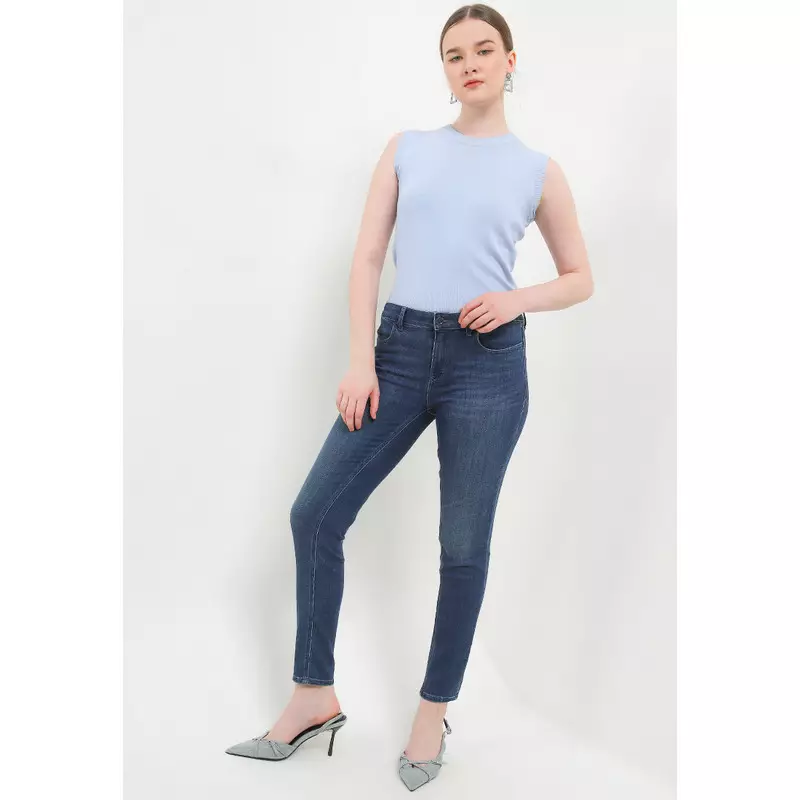 Giordano Women's High Waist Pocket Jeans 0541501174