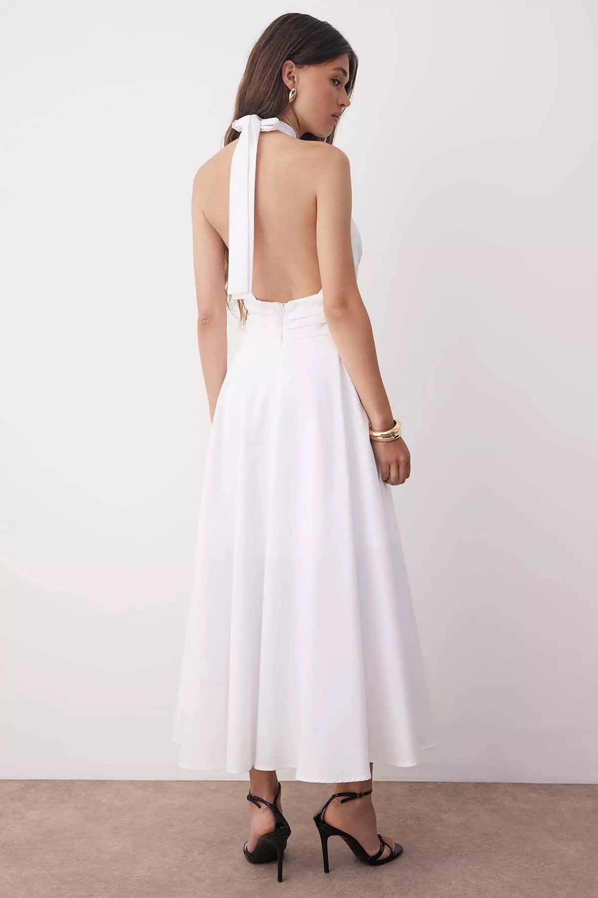 White Low-Cut Halter Neck Poplin Lined Woven Dress