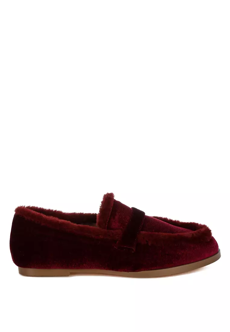 Discount on Rag & CO.  shoes - SKU: Fur Detail Velvet Loafers in Burgundy