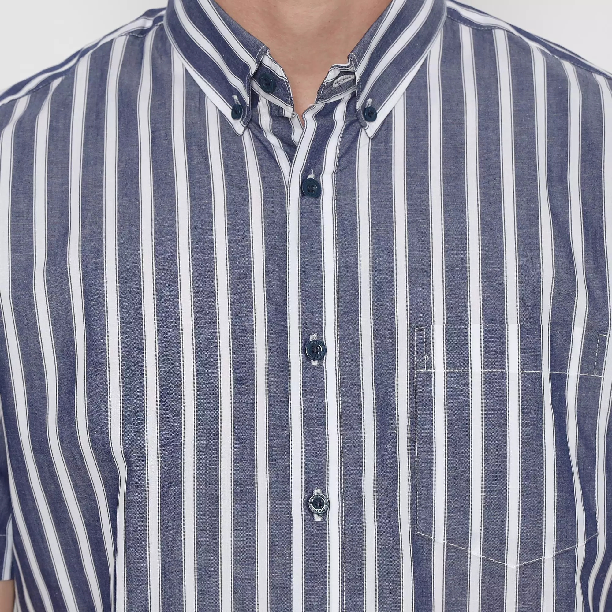 Platini Kemeja Motif Salur Pria Lengan Pendek Katun Navy 73466