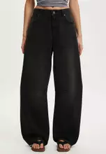 Seam Revolve Black