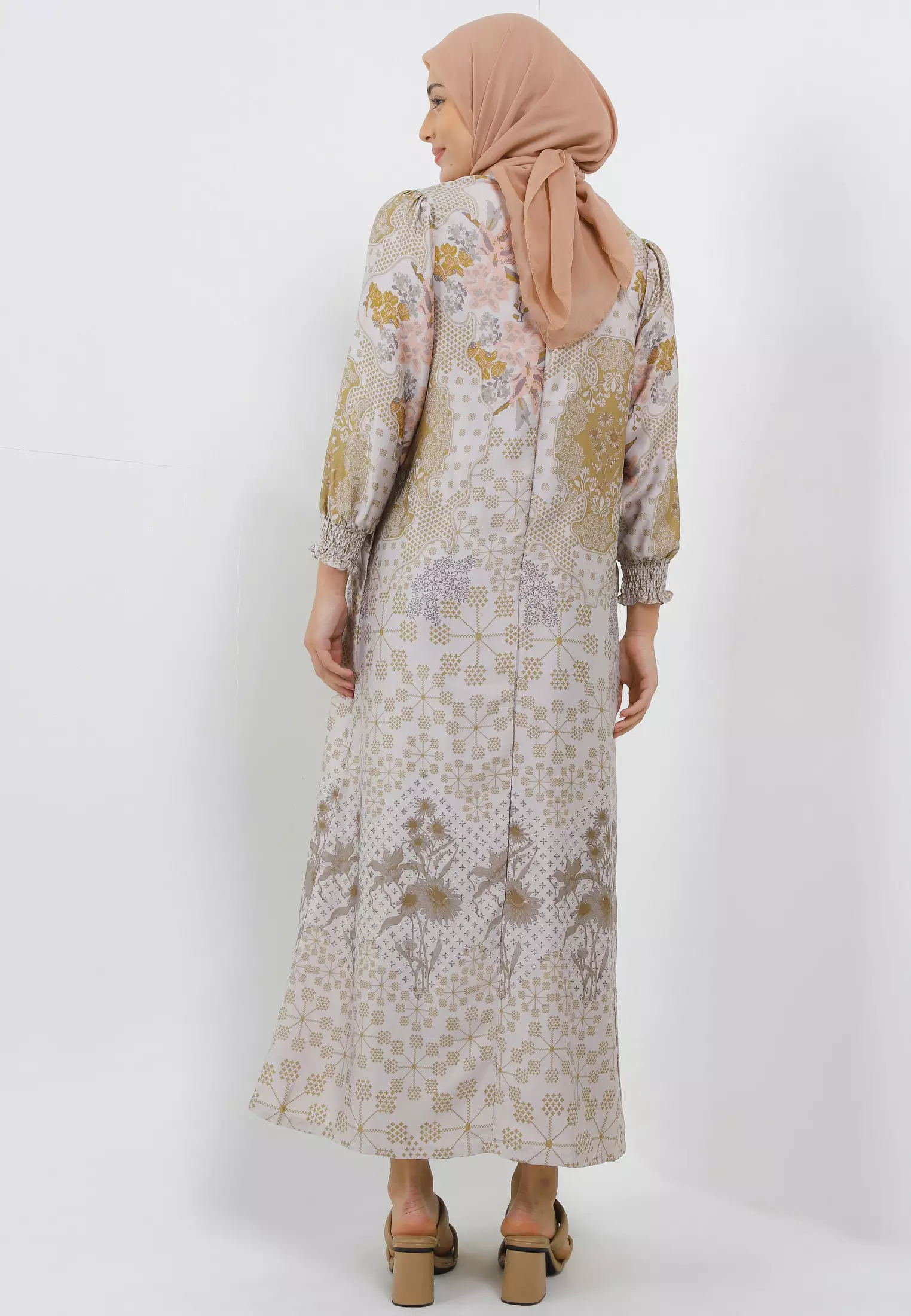 MFMW Alishbah Dress Gamis Satin Cream Motif Bunga