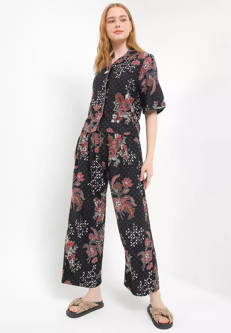 Setelan Piyama Baju Tidur One Site Atasan dan Bawahan Celana Wanita Zafea Berkerah Hitam